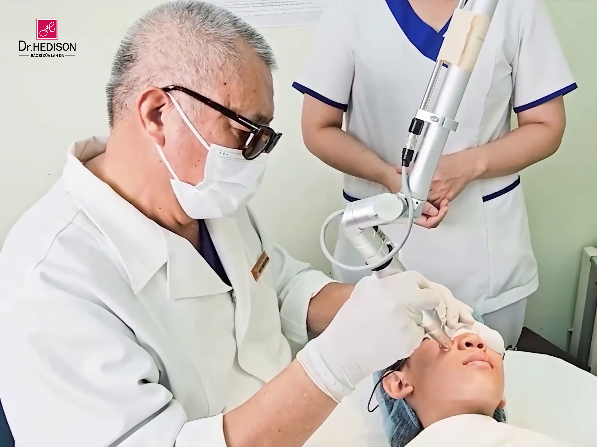 Dr.HEDISON Glow Cell khi kết hợp các thiết bị đẩy tinh chất công nghệ cao